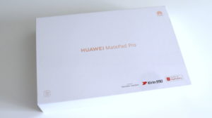 MatePad Pro MRX-W09のパッケージ